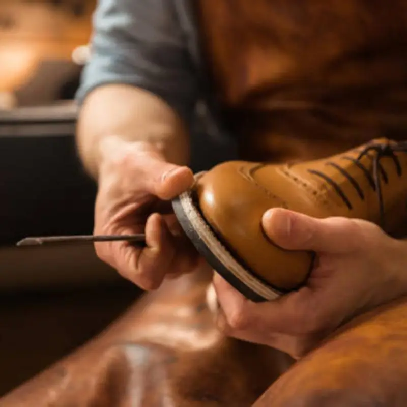 Imagem ilustrativa de Empresa que faz conserto de sapatos na bahia